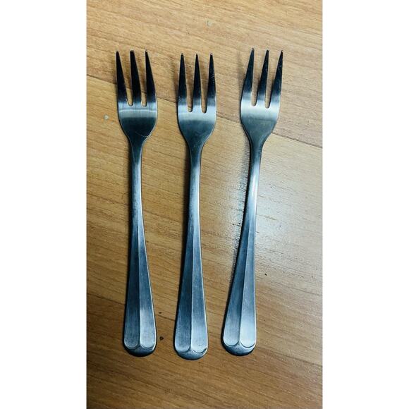 ROGERS Stanley Roberts Stainless JEFFERSON MANOR Flatware 8-Pieces FORKS - Picture 3 of 4